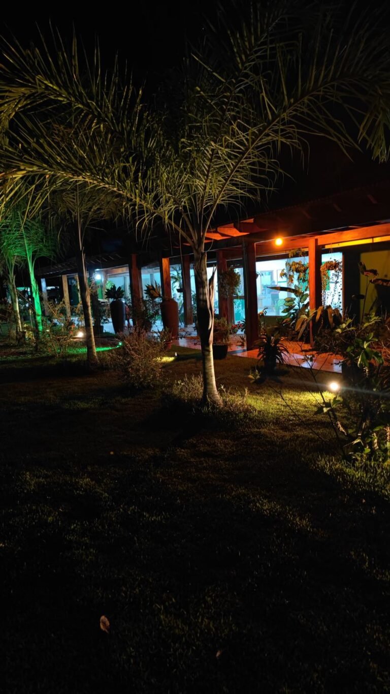 Guests and facilities at Pousada Jundiá